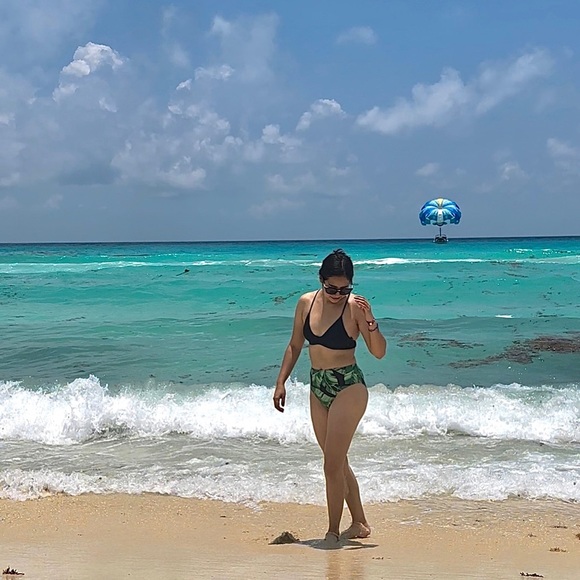 Meet your Posher, Artemisa - Picture 1 of 8